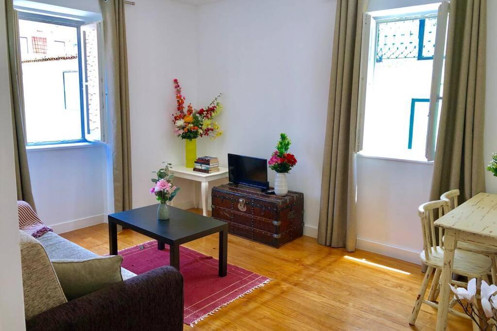 32 2 - Heart Of Lisbon Private Apartment, Bairro Alto Εξωτερικό φωτογραφία