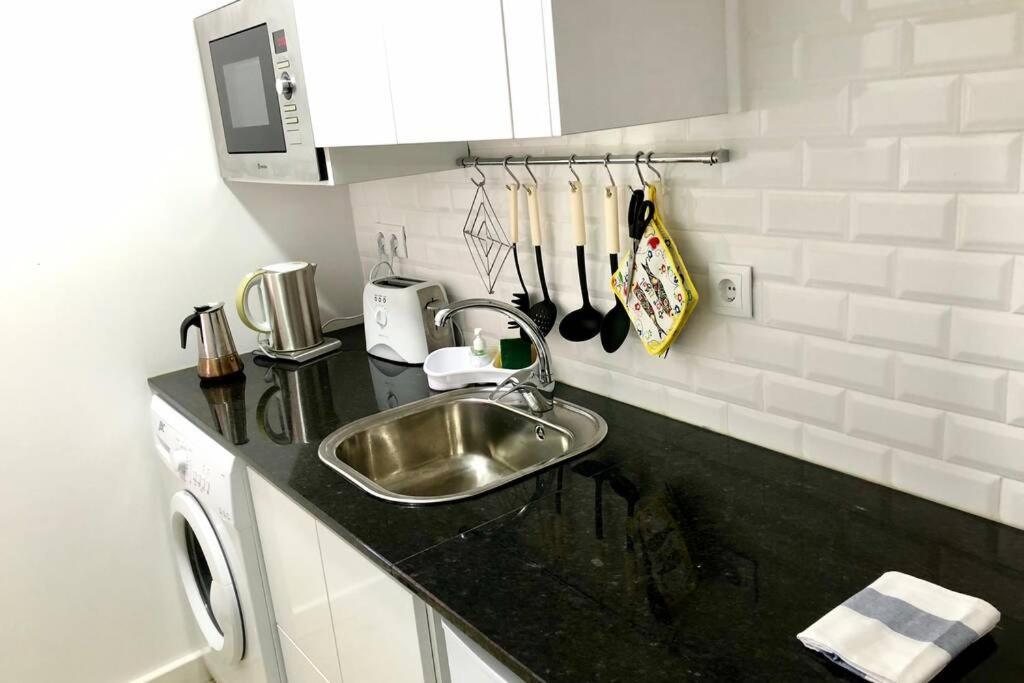 32 2 - Heart Of Lisbon Private Apartment, Bairro Alto Εξωτερικό φωτογραφία